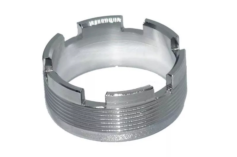 Matka výfuku Jawa 634 - Chromovaná Neuveden